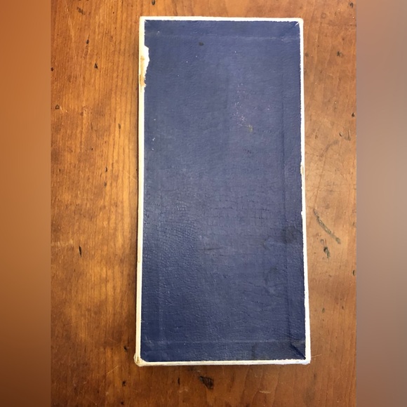 Sheffield ViTG Set of 6 Butter Knifes with Lilac Plastic Handles Stain Resisting - Picture 5 of 6